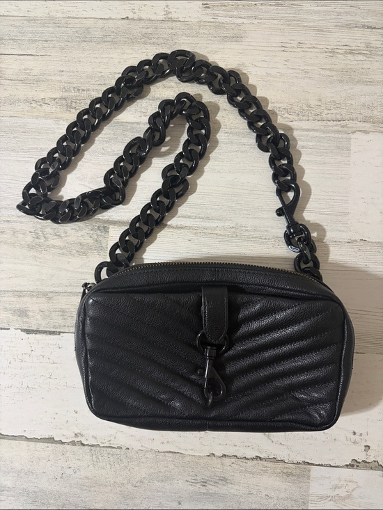 Rebecca Minkoff Handbags - Rebecca Minkoff Black Quilted Leather Crossbody with Chunky Chain